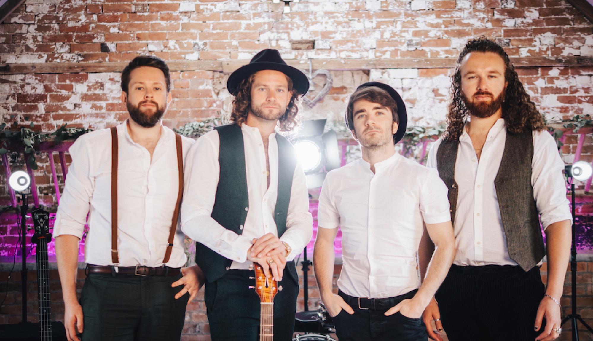 Folk Fever live