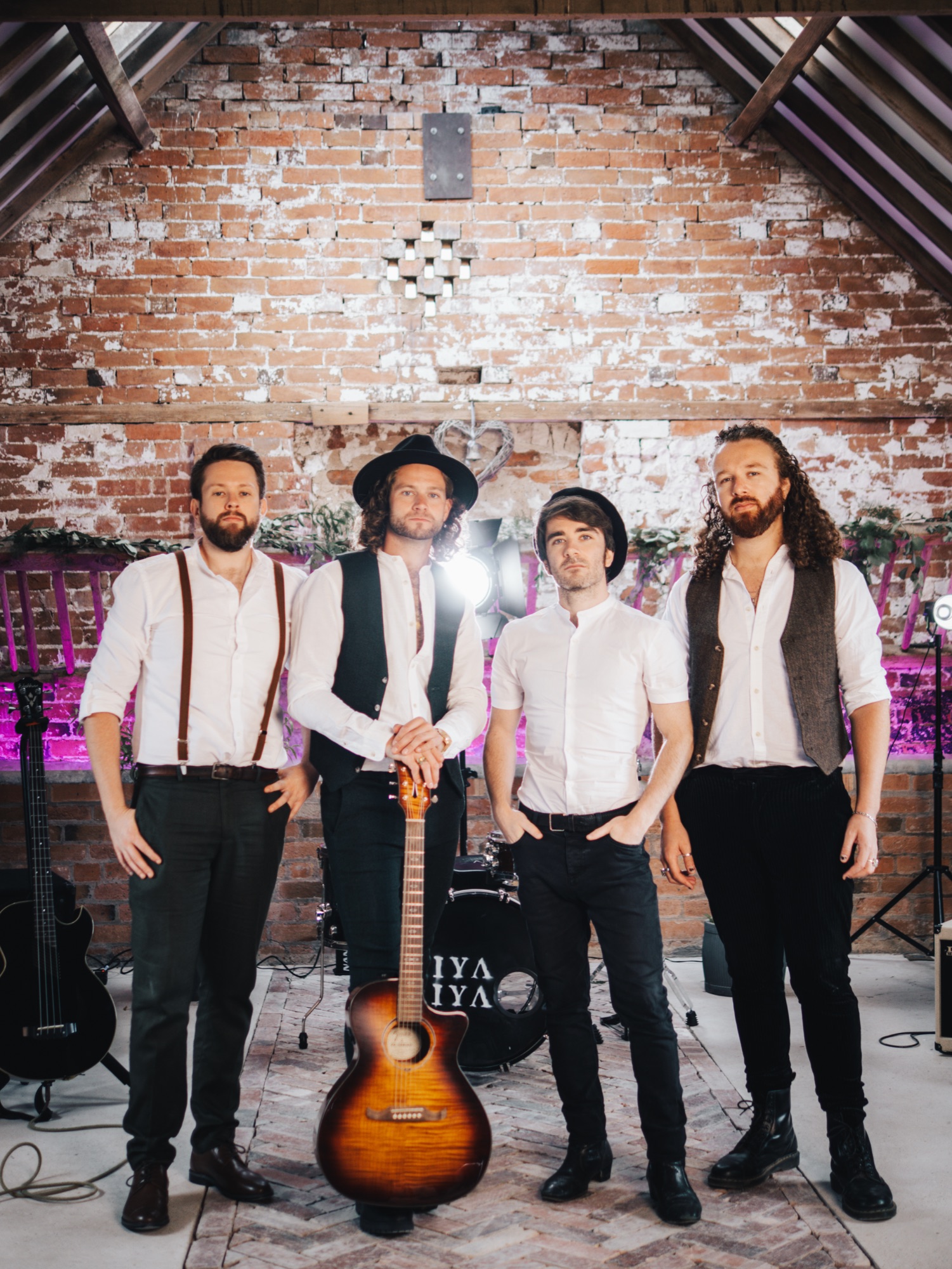 Folk Fever live