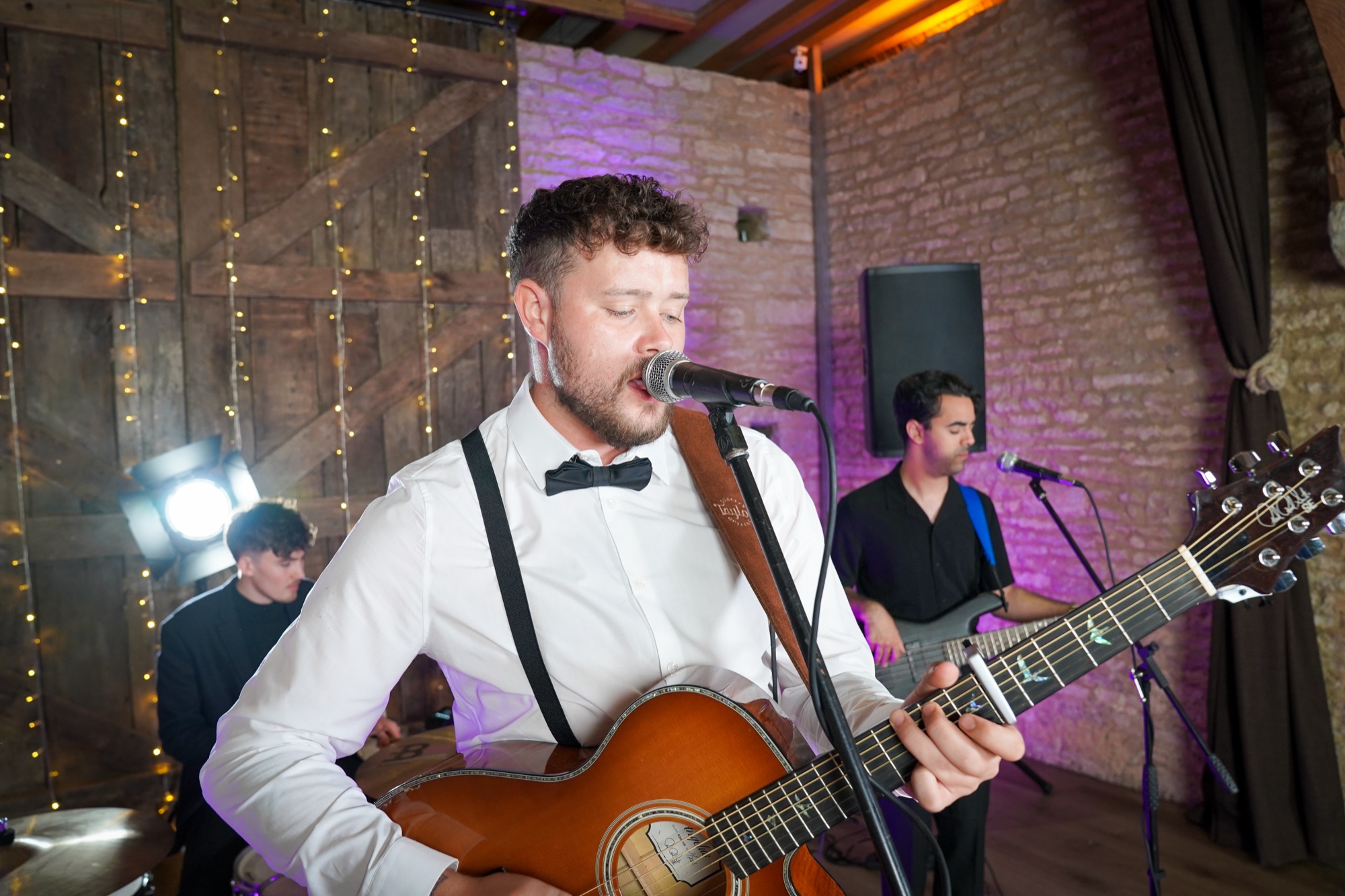 Midsummer Knights live