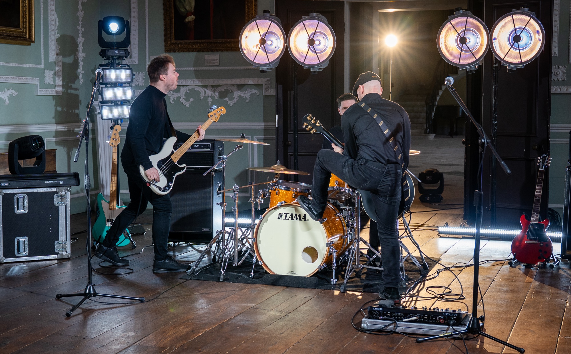 The Whistlepunks live